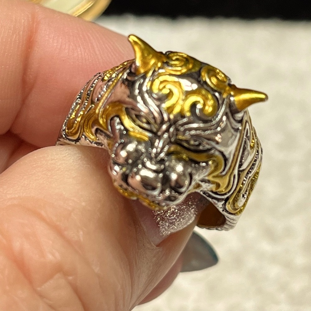 Mens large 2 tone ring Cat/Leopard alloy ring-heavy-NEW